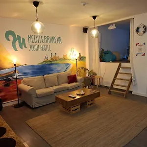  Hostal Mediterranean