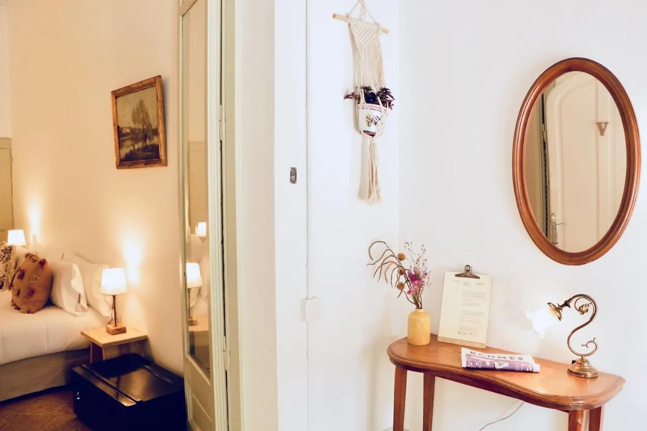 バルセロナ ラ カーサ グラン B＆B Bed & Breakfast