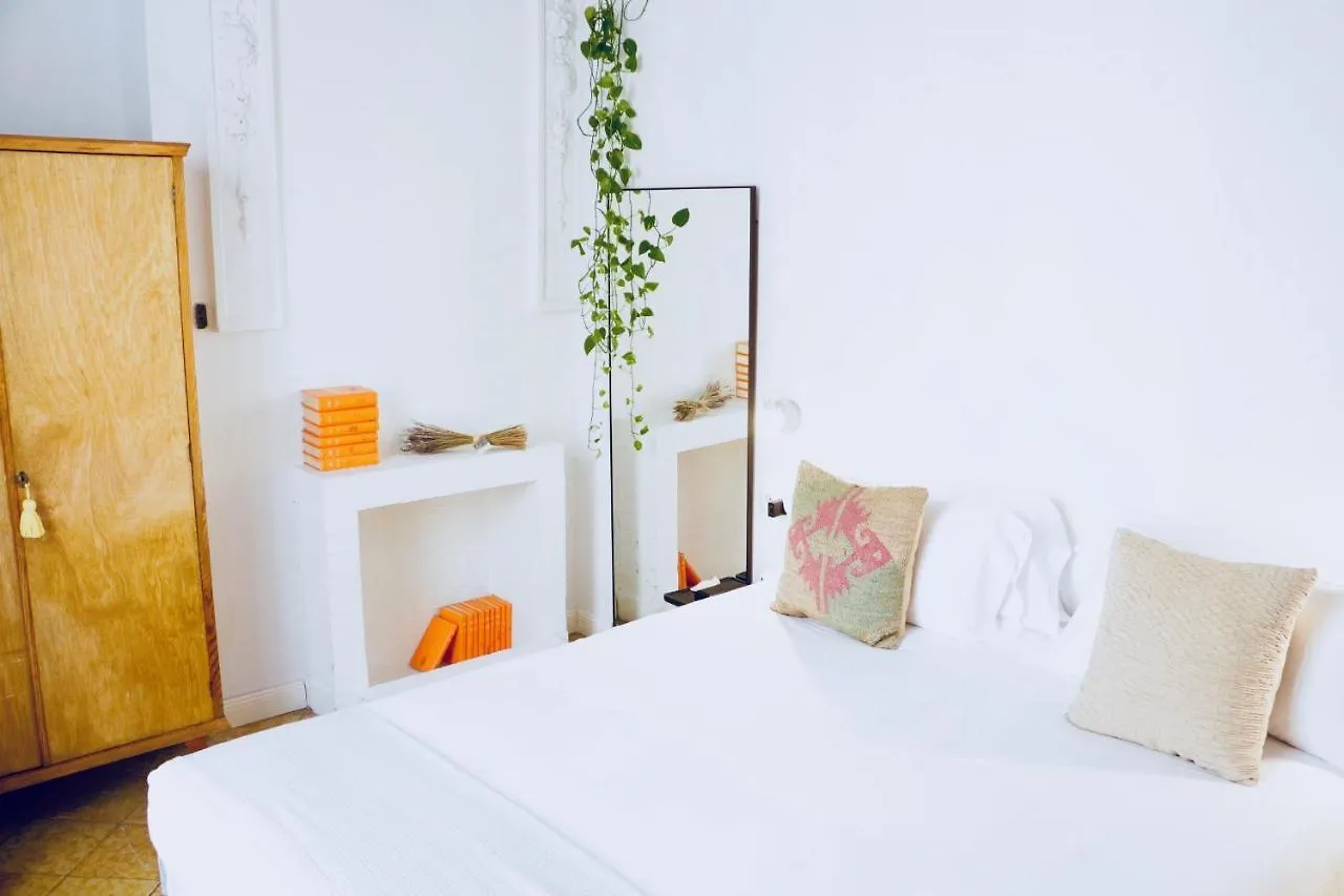 バルセロナ ラ カーサ グラン B＆B Bed & Breakfast 3*,
