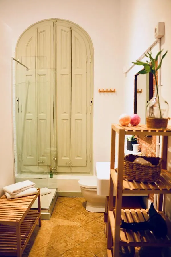 バルセロナ ラ カーサ グラン B＆B Bed & Breakfast 3*,  スペイン
