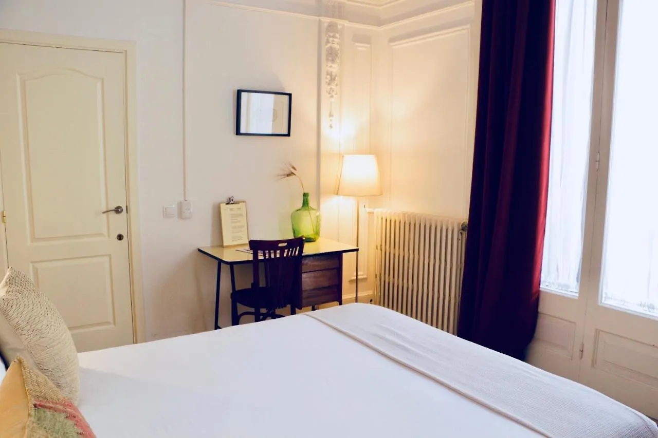 バルセロナ ラ カーサ グラン B＆B Bed & Breakfast